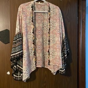 Mystree M/L open blouse with coordinating tassels